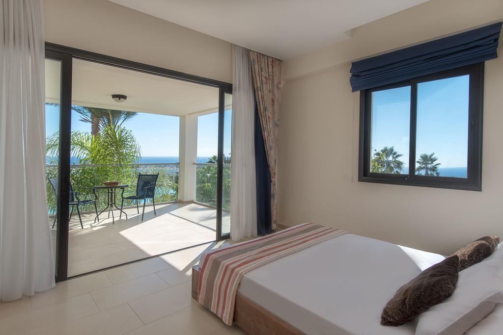Royal Blue Hotel & Spa Geroskipou 外观 照片