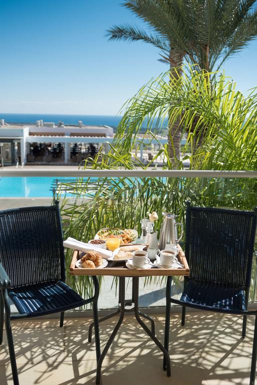 Royal Blue Hotel & Spa Geroskipou 外观 照片
