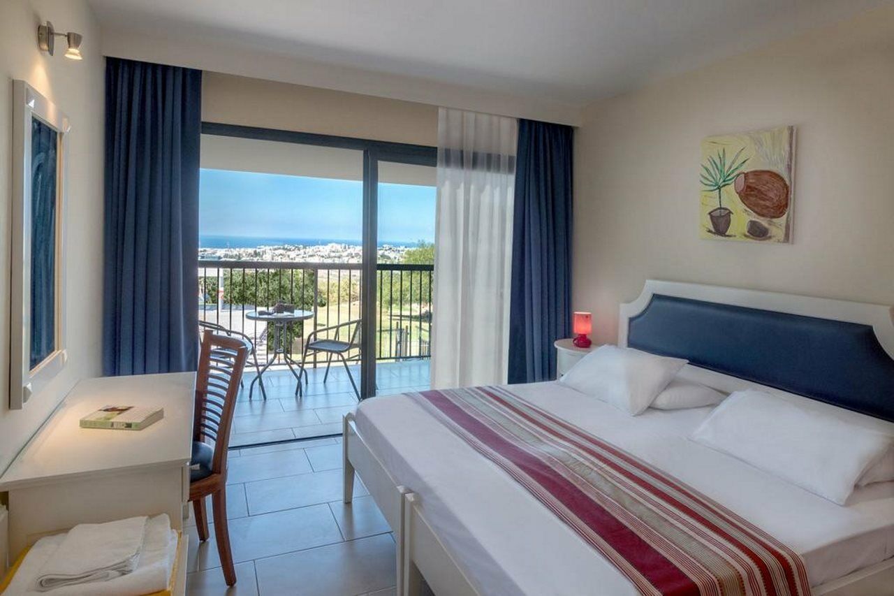 Royal Blue Hotel & Spa Geroskipou 外观 照片