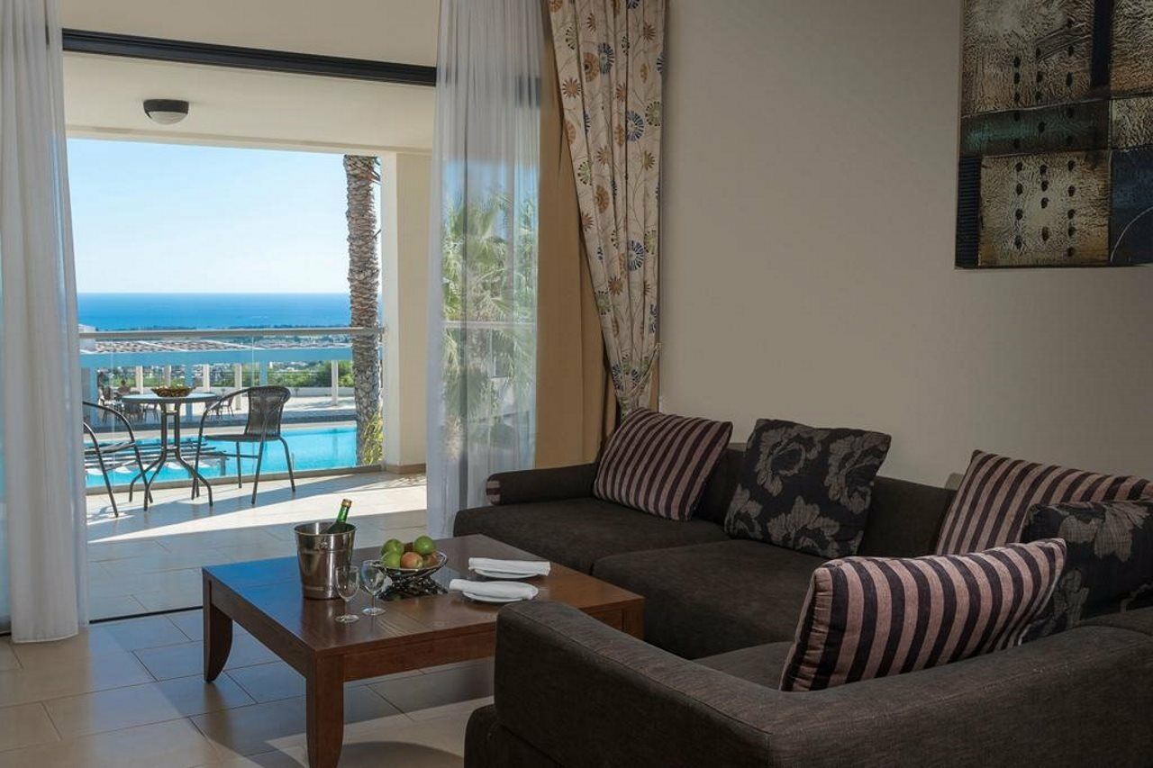 Royal Blue Hotel & Spa Geroskipou 外观 照片